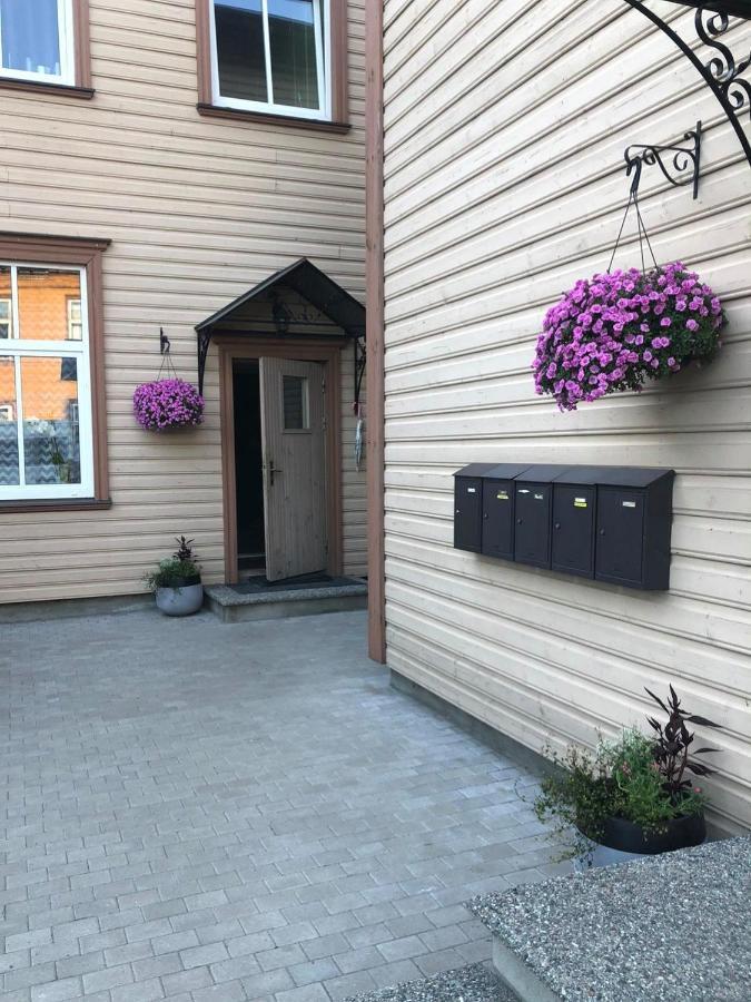 Spacious Holiday Apartment With Wifi And Parking Pärnu Exterior foto